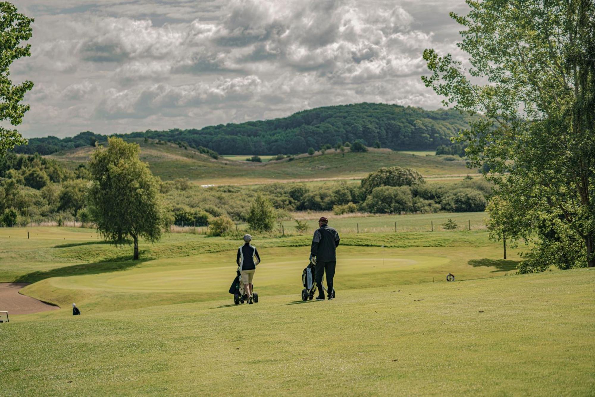 Tegelvillan Pa Golfbanan Oxie Extérieur photo